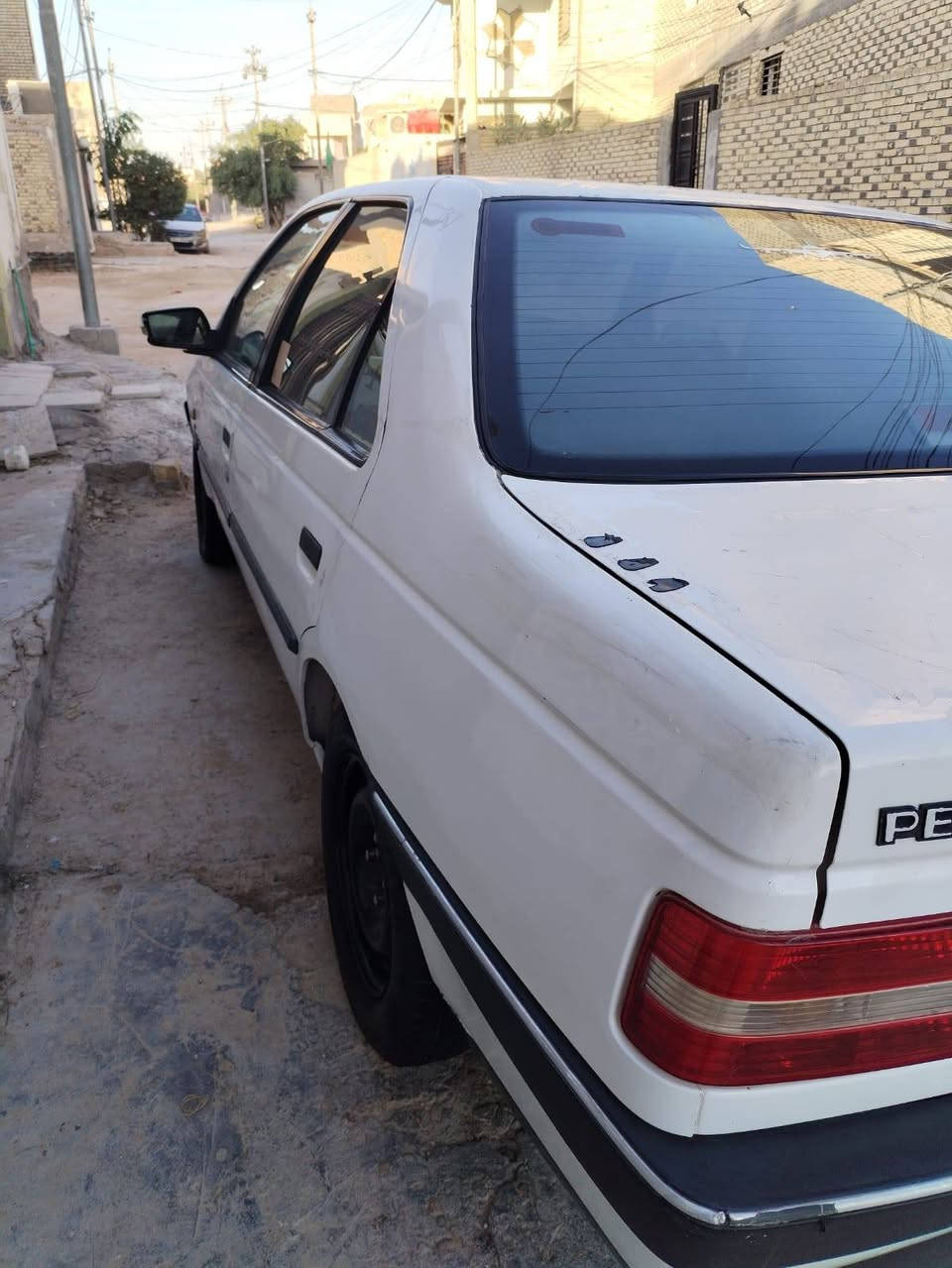 السلام عليكم
بيجو 405 مديل2012 كير مكينه خير من الله تبريد شغال بيه صبغ بل جاملغ لامامي اليسار موضح بل صوره وبنيد مستبدل مكان النجف السعر 45 بيه مجال قليل 

***********

***********
