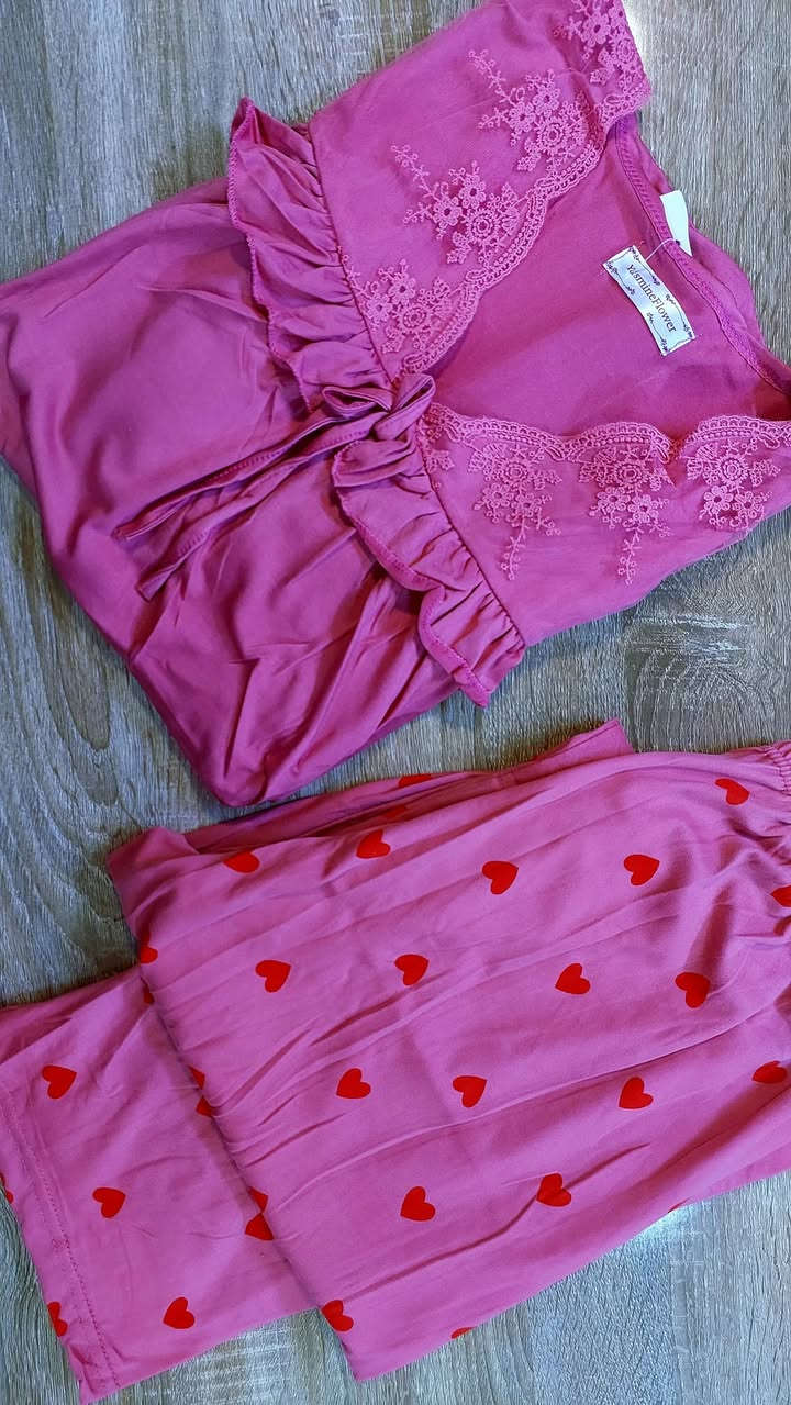 تراك فانيلا زبده عرض خاص سعر القطعه ٨ اثنين ١٥ فقط توصيل ٣ جميع محافظات


**إذا كنت صاحب هذا الإعلان وتريد حذفه لأي سبب، رجاءا أرسل رسالة إلى الدعم الفني**