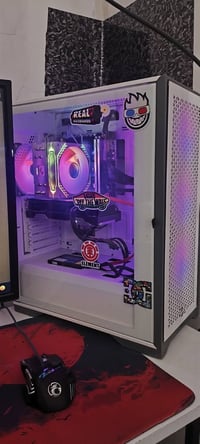 pcالبيع الستفسار التصال او المراسله واتساب 07852684664 وكل قطعه وسعر