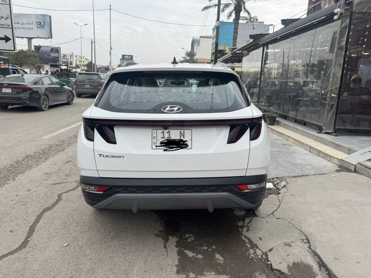 سلام عليكم
توسان للبيع موديل 2024 

سياره ماشيه 15500 سياره بااسمي سياره مكفوله 

موصفات 

حساس امامي 

حساس خلفي 

تبريد قطعتين 

كراسي كهرباء 

كامره 

اناره داخليه 

بيهه بعد مواصفات معروفه

سعر 225 بيهه مجال 

رقم ***********

مكان سياره بغداد يرموك
