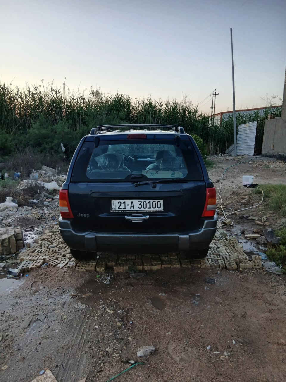 عندي جيب شيروكي موديل ٢٠٠٠ محور فيفيتي ٣٠٠٠ رقم سليمانية هزة جديدة باسمي جاهزة تبريد شغال السعر ٦٠ وبيه مجال
عنواني بغداد التاجي 
***********
