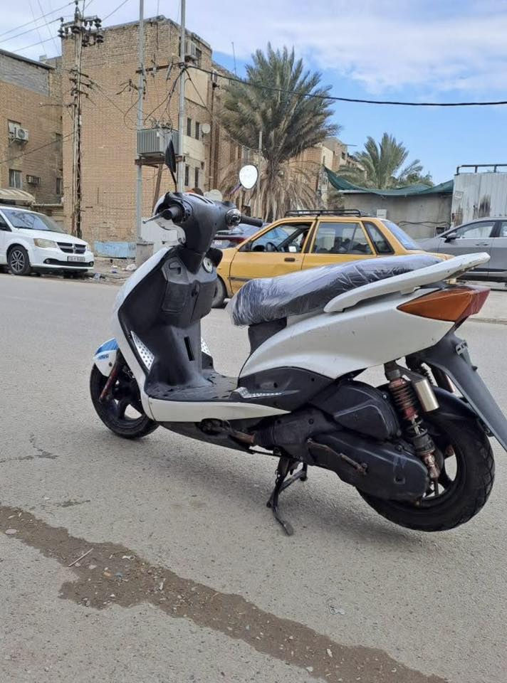 سلام عليكم سكنس نثيه 140دراجه مكفوله كفاله عامه صارلها تقريبا 9اشهر نازله رمبه دراجه نكره سلف وهندر بكل وقت مكينه لانضوح لاتبخير لا تنقيص شلعه ومعدل ناعمه جيب فيتر وياك وفحص  كهرباءيات كلها شغاله اشاير هورن دشبول لايت عالي وناصي دبلات تايرات جدد بريكات خلفي وامامي  دراجه خير من الله كفرات نضافه 80٪ دراجه مكفوله من اسرقه وتاخذها من البيت وسويلك مكاتبه مكاني بغداد رقمي ‭ ‭ 0777 991 2551‬
السعر 500
