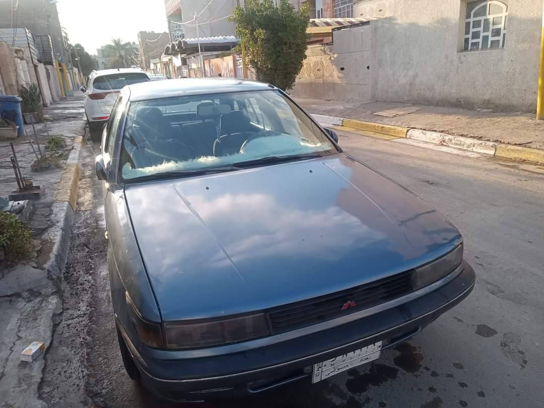 سلام عليكم 
مسيوبوشي موديل ١٩٩١  رقم بغداد  باسمي تحويل مباشر  السعر٣٢ وبيها مجال ***********
