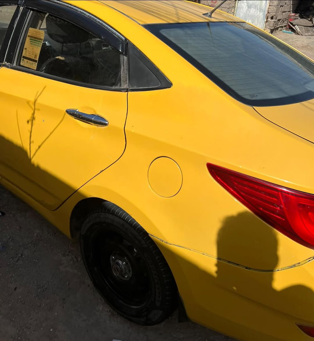 أكسنت للبيع أو مراوس بخصوصي المهم مو تكسي.
السياره 2015 خليجي رقم بصره مشروع وطني بأسمي سنويه جديده . شاشه تبريد حداديه جديده مشط جديد. مكينه ١٦٠٠ . الضرر موضح بالسونار 
السياره مخليه للدوام فقط 
استفسار اكثر اتصال على الرقم ***********
