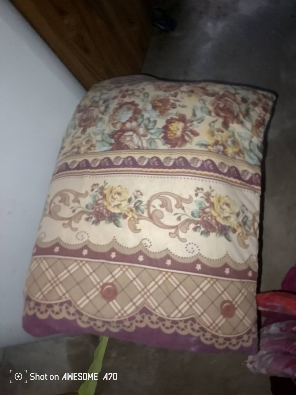 للبيع مطارح السفنج العنوان موصل جانب الأيمن رس الجالده رقم الهاتف 0773969131/***********عندي بطانيات اطفال السعر كلهم 30
