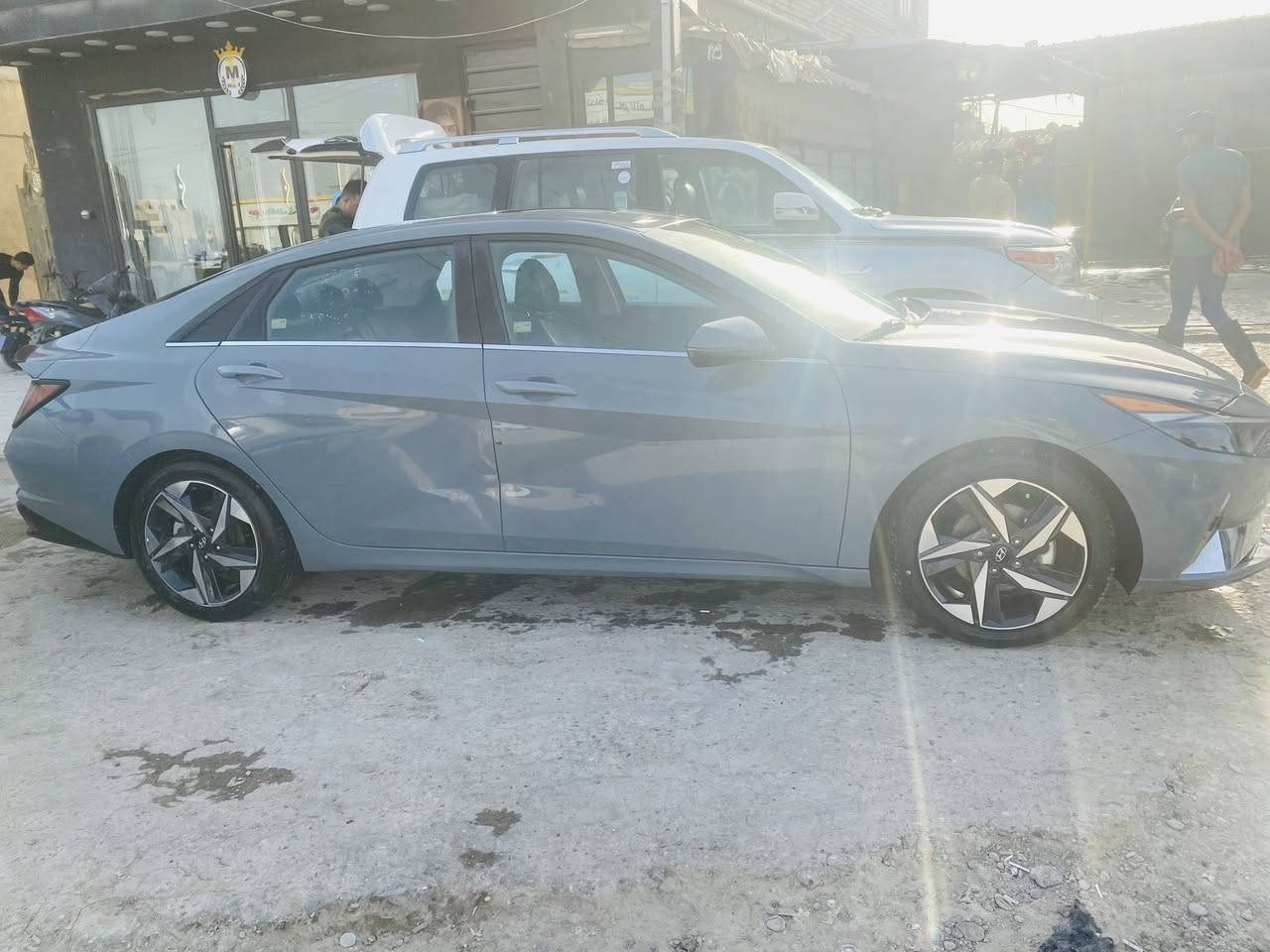 ﷽
هونداي النترا 2021هايبرد 
السياره لون مميز فول مواصفات 1/1
بصمة تشغيل وابواب/ فتحة سقف سلايد/ كشنات جلد تدفئه بالكشنات وتدفئة بالستيرن/ رادارات امامي وخلفي وجانبي 360°/ اشاير بالمري ورادار نقطة عمياء بالمرايات/ تحكمات ستيرن جهتين/ شاشه ابل واندرويد كار بلي وكامره خلفيه دواره/ تشغيل عن بعد/ شحن وايرليس/ تحديد مسار ومانع انزلاق/ بريك 4 دسك نظام ABS/ سايد بريك بصمه واوتو هولد/ 3 انظمة قياده نورمال وسمارت وسبورت/ كروس تحديد سرعه ومانع تصادم/ لايتات زنون بلادي/ لد امامي نهاري وبگ لايت خلفي شمعه متصل/ انارة ترحيب باليدات/ الصندوك يفتح تلقائي عند الاقتراب/ گيچات دشبول ديجيتل متصل مع الشاشه  ...
السياره بانزين وكهرباء جداً اقتصاديه (صرفها 4لتر كل 100 كيلومتر) گير ومكينه مكفولات ماشيه 71 صور حادث بلمنشور سونار موجود سعر 155$ مكاني بغداد الزعفرانية خاص مغلق لاستفسار اتصل ع رقم ***********
