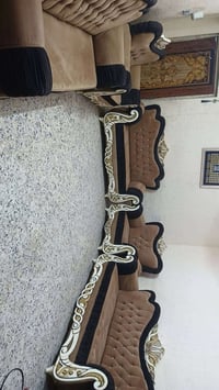 كنب ملكي • ١٠ مقاعد • نضيف جدا