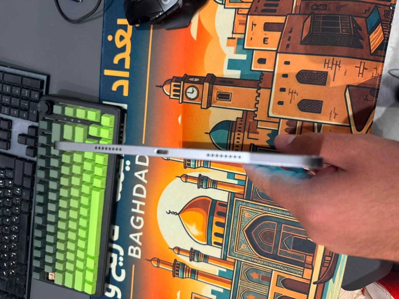 ايباد برو M2
ذاكرة 128 
بطارية 95% 
ايباد العب بي ببجي بي طبع مال اصابع على شاشة 
الشاصي بي ضربه خفيفه جداً 

السعر 650 الف وبي مجال


**إذا كنت صاحب هذا الإعلان وتريد حذفه لأي سبب، رجاءا أرسل رسالة إلى الدعم الفني**