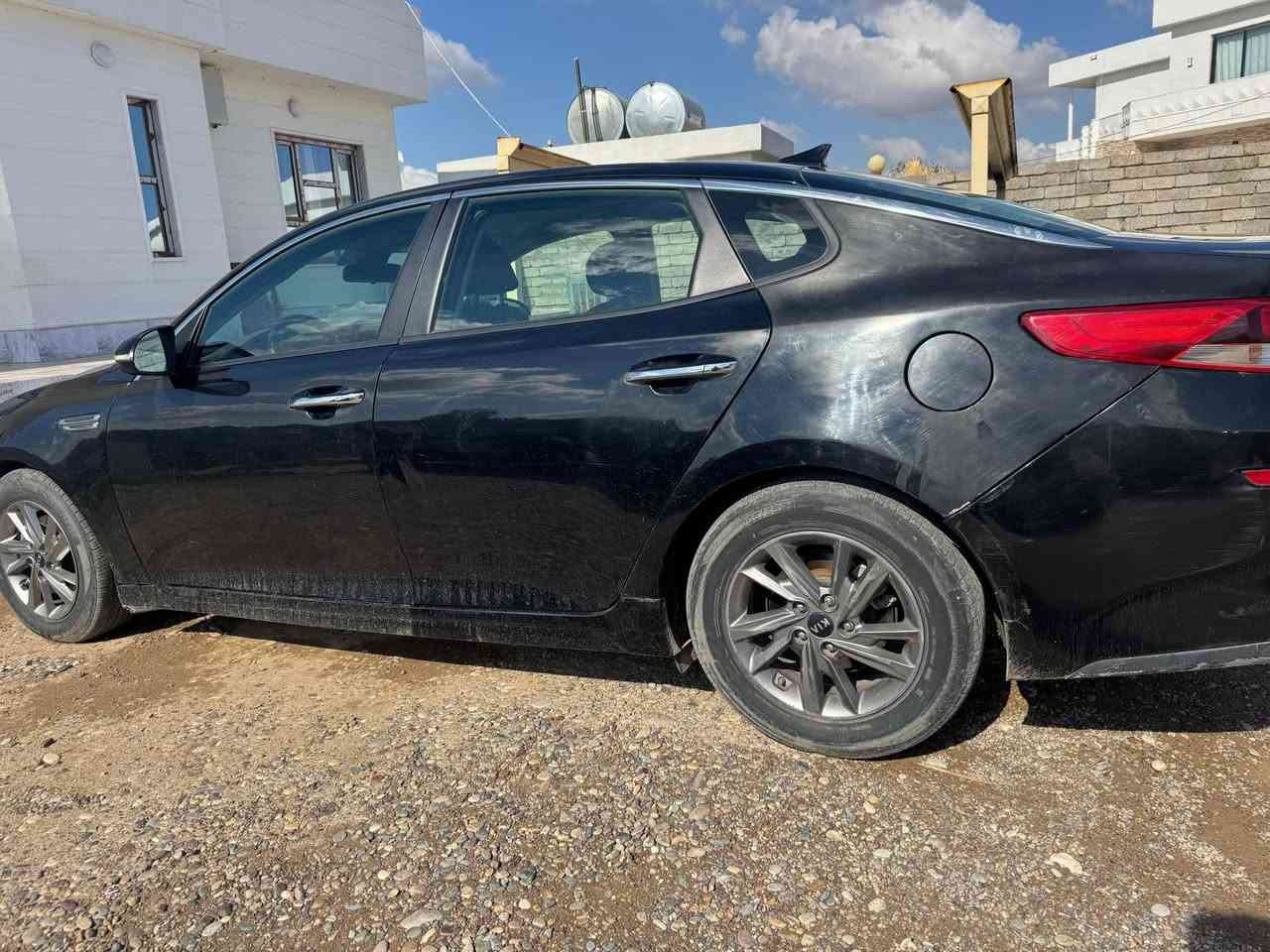 مكلف بلنشر للبيع كيا  اوبتما موديل 2020 رقم اربيل الجديد تحويل مباشر كير محرك صدر  تايرات تبريد تدفا كهربائيات كلها شرط سياره جاهزة بدون داخل بدون ايرباك
بيها 6 قطع صبغ حيل حلوه السيارة مال جناي مابيها نقص فول ومواصفات سعرها 112 وبيها مجال لشراي مكاني الزويه ***********
