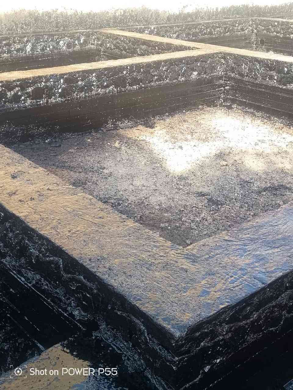 أعظم سبب للتوفيق والرزق ليس ذكائك ولا شهادتك ولا علاقاتك أيًا كانت.. بل نيَّتك الطيِّبة الخالصة لوجه لله هي التي تفتح لك أبواب الرزق والتوفيق من حيث لا تحتسب.. النوايا الطيبة تُرتِّب لصاحبها أجمل الأقدار.. فسعادة الآخرين لن تأخذ من سعادتك، وغناهم لن ينقص من رزقك، وعافيتهم لن تسلبك صحتك، فكن صاحب نيَّة طيِّبة وأثر طيب بين الناس."
بسم الله والصلاه والسلام على رسول الله 
عملي في قضاء هيت منطقة (بصاير)تم تزفيت قطعة أرض ماده القير قاطين القاط الاول اساس وبعدها القاط الثاني ثخين جير جبهه هذه العمل بأداره واشراف  شركة أدم للعقار  بأداره الاخ عمر اسماعيل ابو عبودي 
✅ مستعدين لتزفيت القطع الأراضي والرباطات والجدران والارضيات من الرطوبه الارضه 
✅ وتقيير الاسطح والمباني الحكومية وتقيير احواض الماء من الرطوبه 
✅وعمل ماستك السطوح وتصليح الماستك القديم كوي واضافة 
✅وعمل الباد السعودي 
✅وعمل الايزوكام الدرجه الاولى عازل حراري 
✅وعمل الماده البيضاء للاسطح بكافه انواعها شبكه او بدون شبكه عازل حراري 
📍كادر عمل متكامل لكافة الأعمال تزفيت وتقيير الاسطح وعمل الماده البيضاء للاسطح وعمل الايزوكام الدرجه الاولى بأنسب الاسعار 
📞الاتصال والاستفسار     ***********    ابو آدم المحمدي
