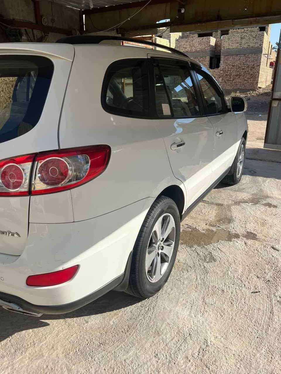 من رخصت الادمن سنتافي موديل 2012 خليجي. اربعه اسلندر. رقم بغداد ابسمي  سياره كامله وجاهزه  السعر 145 وبيه مجال قليل.    ***********
