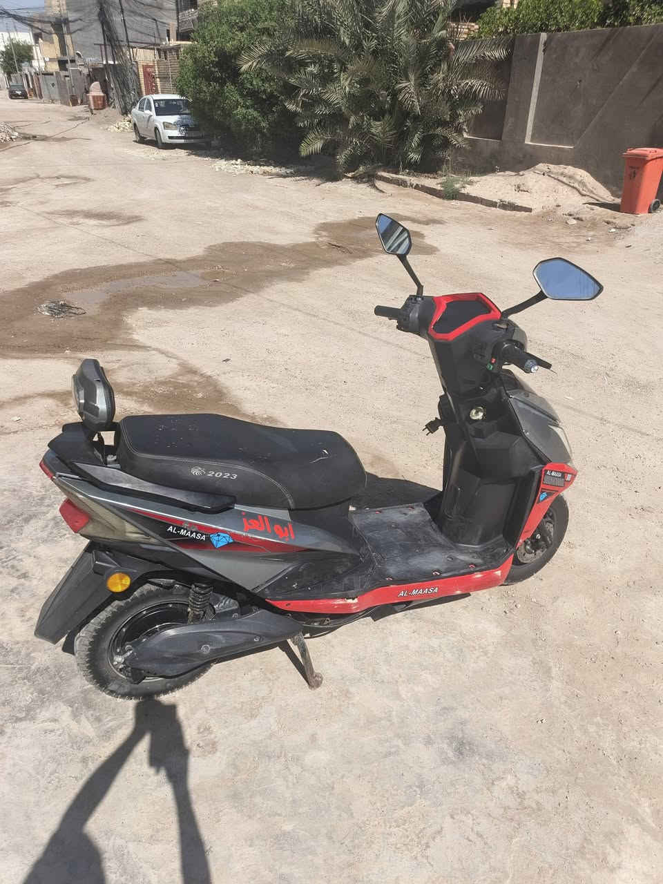 السلام عليكم دراجه بطريات عل فحص للبيع بسعر 250 وبيها مجال العنوان فلوجه شارع ابو النسوره رقم واتساب***********
