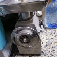 مفرمة لحم • ستانلس ستيل • ميز ٢م