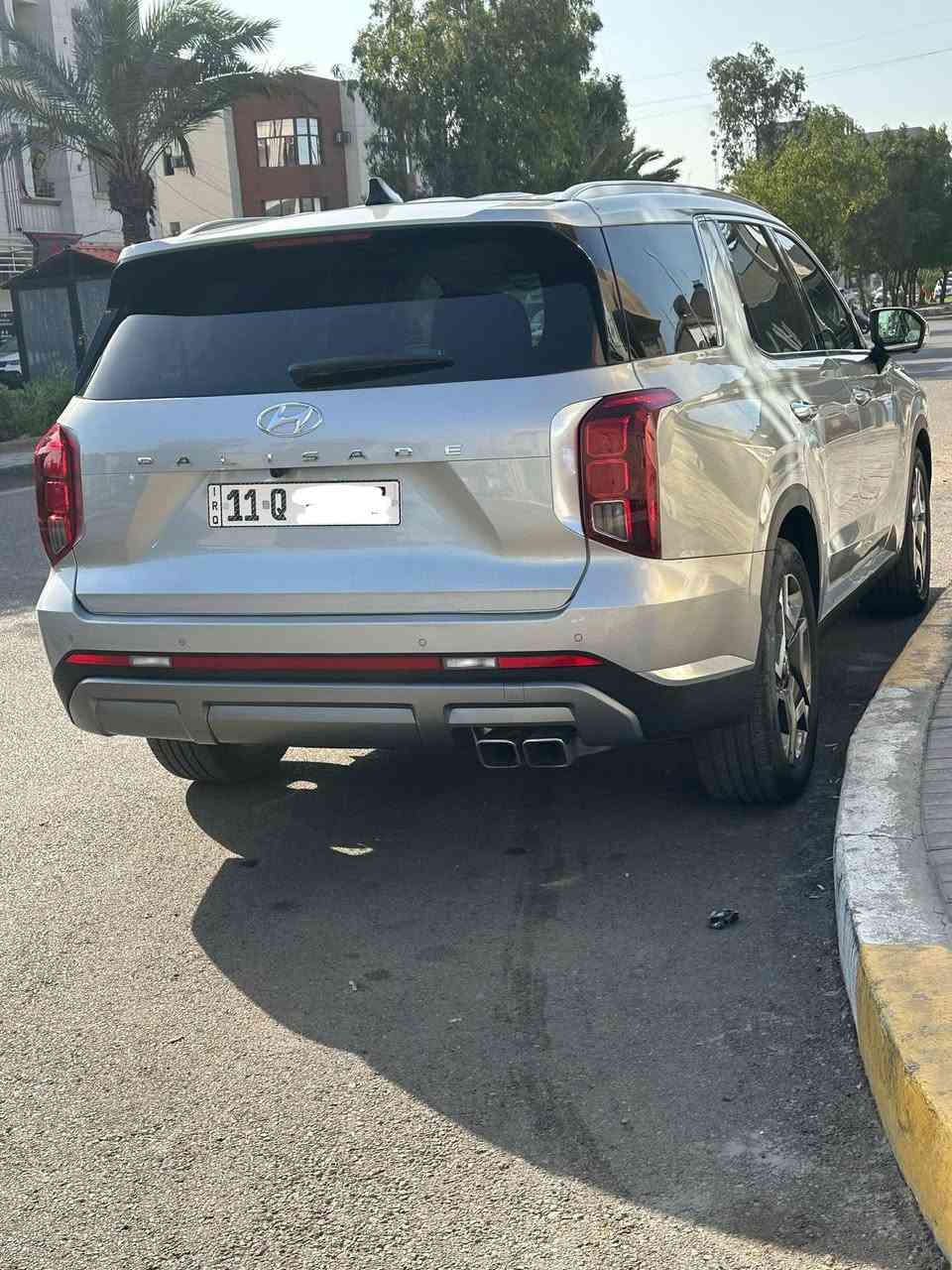 هونداي باليسايد فول لمتدد
موديل 2023فول الفول 
محرك 6 سلندر 3800 🚀
دخول جديد ( مرقم بغداد )

المواصفات فول الفول 1/1
بصمه (ابواب وتشغيل وصندوق )
 فتحتين
سلايد روف  
شاشه جبيره 
كشنات  كهربائيه   
 رادار امامي توقف ذاتي 
رادار تحديد مسار 
رادار خلفي ايضا توقف عند الخطر 
نقاط عمياء 
 قيادةذاتيه 
 حساس امامي
حساس خلفي 
 سبعه راكب 
ثلاث قطع تبريد منفصل
تحكمات فول 
انضمه قيادة خمس انضمه
 تشغيل عن بعد
 بردات خلفيه 
كل الكشنلت السياره تدفئه وتبريد
صندوك كهرباء ذكي
اوتو هولد
هند بريك بصمه 
منفصل سياحي
منافذ شحن بكل الكراسي
 ويل كب 20 
 ستيرن رجاج اثناء تنبيه
لدات امامي خلفي 
شحن واير لس 
 شفتات ستيرن
انارة ترحيب عند الاقتراب 

* بعد بيها هواية مواصفات ….

العنوان / بغداد الشعب
للاتصال ***********
السعر 285 وبيها مجال
