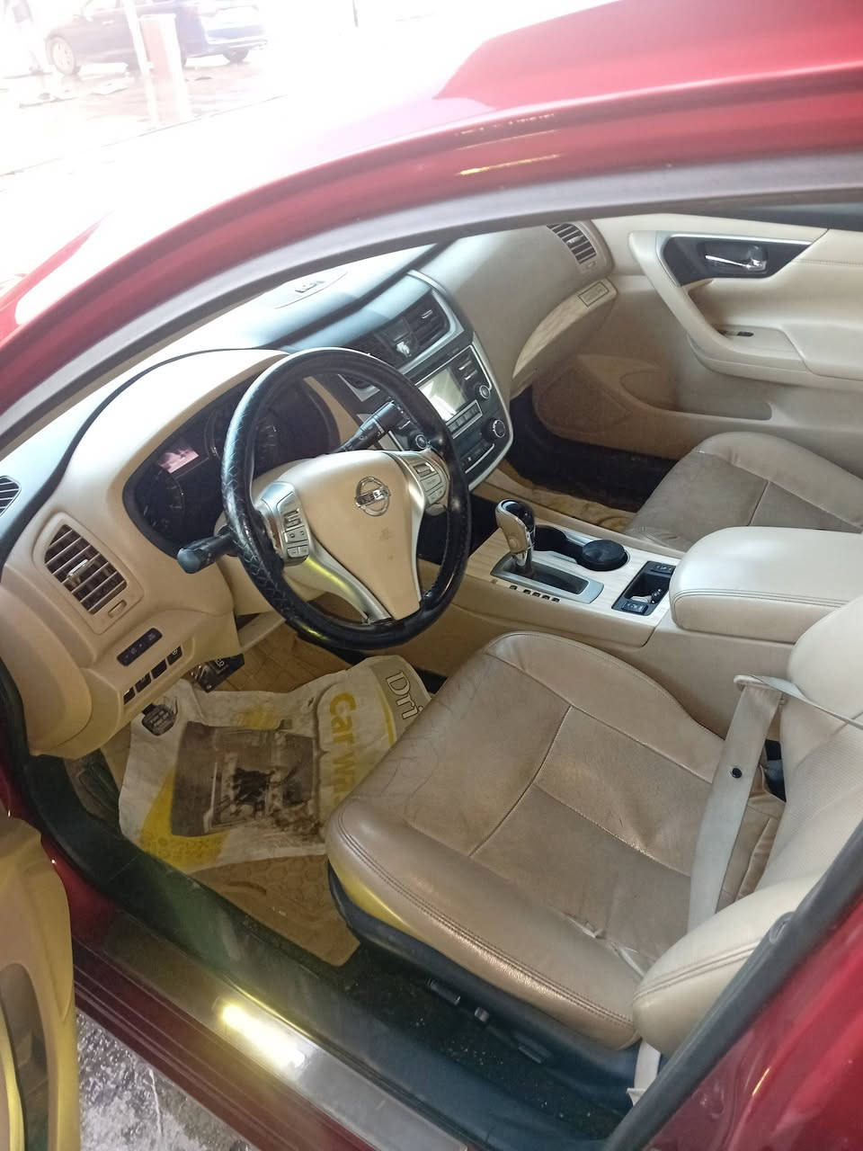 التيما ٢٠١٦ فول فتحه بصمه ماشيه ٩٥ الف بدون حادث بدون غرق بدون صبغ السعر ١٠٥ورقه مكاني الحريه الاتصال ***********
