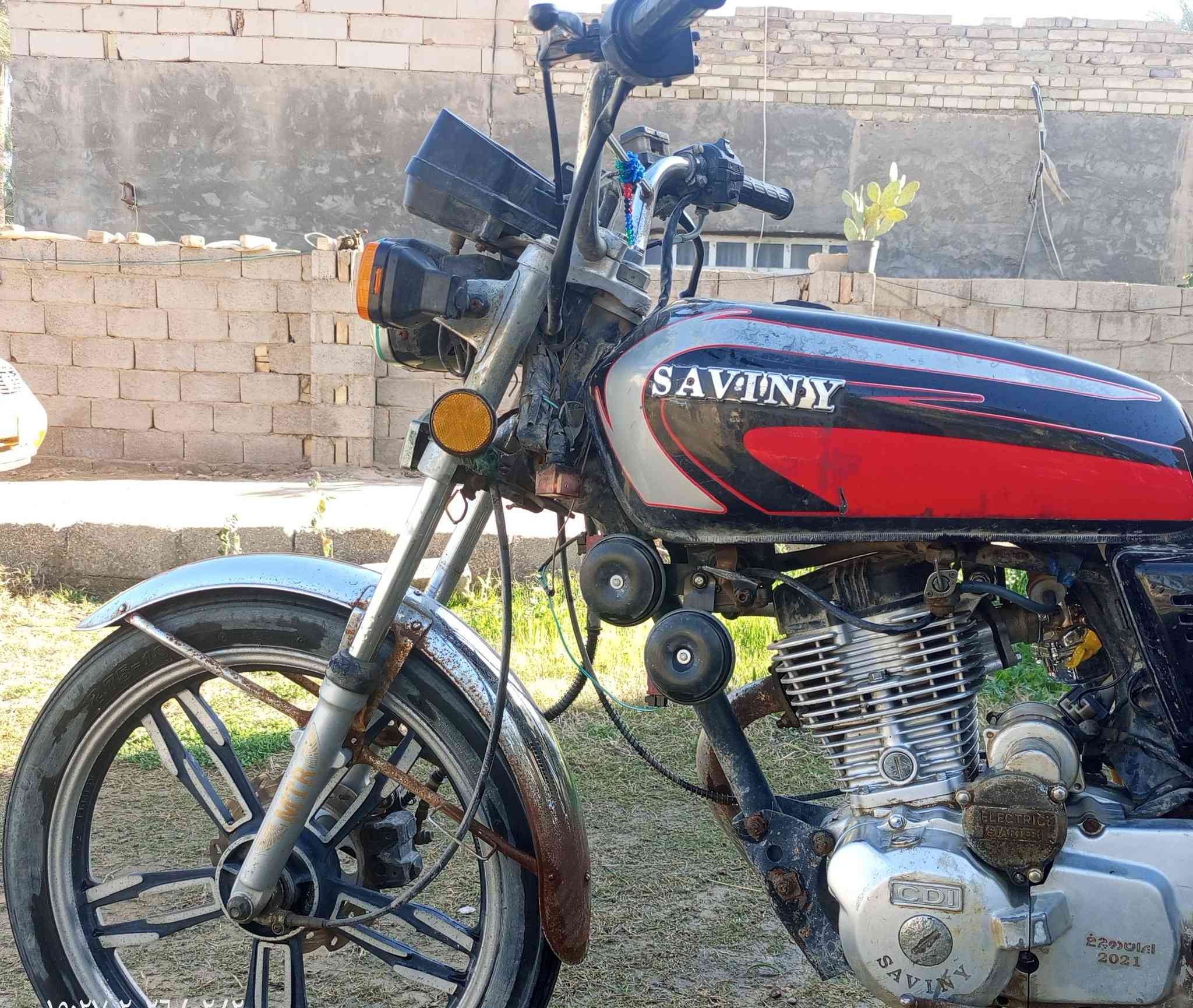 سيفان موديل 21 اوراق كلشي شغال بيه  شي بسيط تريد. السعر 450وبيه مجال كربلاء الحسنيية  للتواصل. واتساب  ***********
