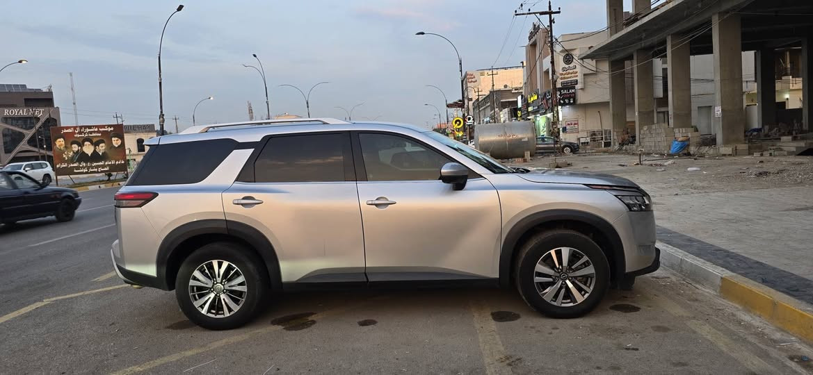 سلام عليكم 
باثفيندر 2023 مواصفات SL
فول مواصفات عدا بانوراما 
خمس كامرات
-مقاعد جلد 
حساسات اماميه وخلفيه 
 رادار امامي وخلفي 
نقطه عمياء 
-صندوق شفط
-شغال شحن سريع
-مقاعد تدفئه
ماشيه : ٤٦ الف 

مكينة ٦سلندر حجم ٣.٥لتر تنفس طبيعي

ضرر السيارة بيها بابين طرف سكن مبدلات بلادي نفس لون  بدون دواخل 

السيارة كاتي تترقم شمالي مكان السيارة كركوك للإستفسار مراسلة ع الخاص او الاتصال ع الرقم ***********
