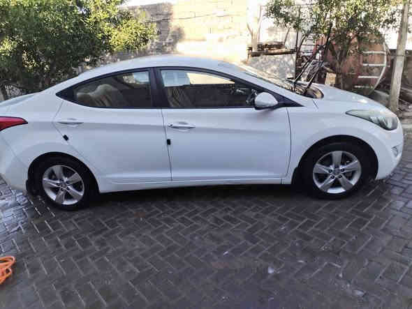 بسم لله
📣 للبيع — سيارة بحالة ممتازة 📣

🚗 النوع: هونداي النترا
📅 الموديل: 2013
⚙️ المحرك: 1600 
⛽ الوقود:بانزين 
📍 المسافة المقطوعة:140 الف كيلو
🎨 اللون: ابيض
السياره نظيفه كلش شرط كير ومكينه  سياره مال جناي ومرغوبه وكعدتها كلش حلوة 
سعر السياره (115) ورقه وبيها مجال
رقم صاحبها
‪0770 034 7437‬
