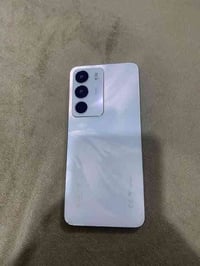 للبيع ريلمي c71  ذاكره 256 عشوائية 24 GB بطاريه 6000 غير مستخدم طك كار...