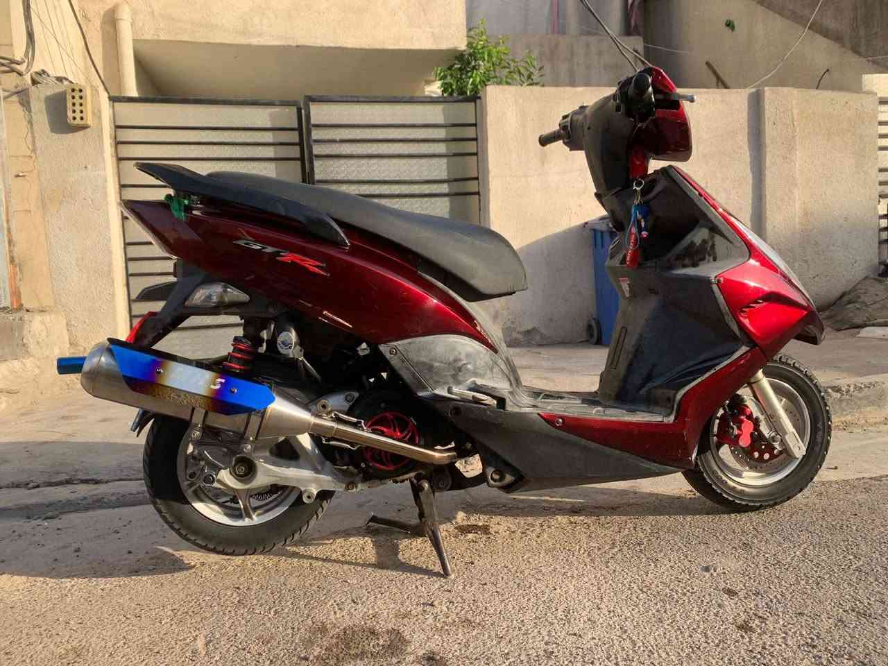 السلام عليكم دراجه جي تي ار للبيع اي نقص مابيها كلشي شغال بيها  تزويد لبيها صدر رياضي وياله رياضي صالنصه بوري عدل رياضي قبق فلاوين رياضي قاعده رقم باتري جديد كلشي جديد السعر ٨٠٠


**إذا كنت صاحب هذا الإعلان وتريد حذفه لأي سبب، رجاءا أرسل رسالة إلى الدعم الفني**