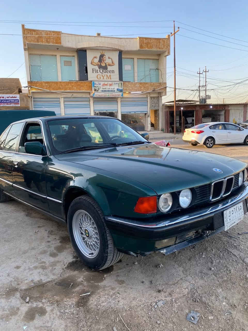 735i 
للبيع رقم بغداد مكينه وكير مكفولات تحويل. شرط  
سياره مال جناي جاهزه. حداديه زينه السعر ٤٠ الشراي يتصل وبخدمته ‭٠٧٧٣ ٤٢٧ ٧٩٨٠‬ 
مكاني بغداد المحموديه
