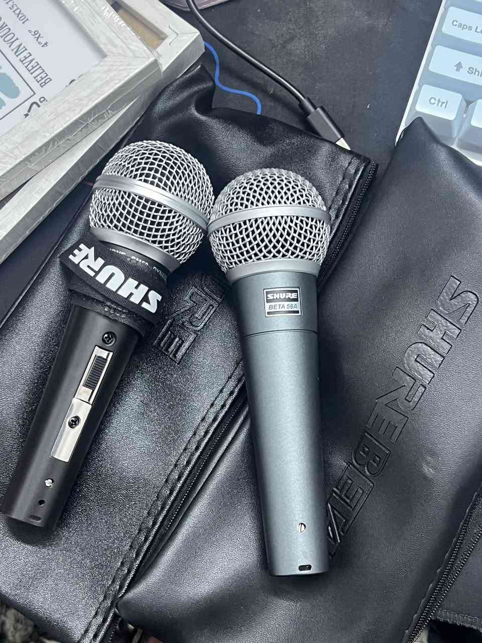 Shure Beta 58A
‎متوفر الآن 🌹


**إذا كنت صاحب هذا الإعلان وتريد حذفه لأي سبب، رجاءا أرسل رسالة إلى الدعم الفني**