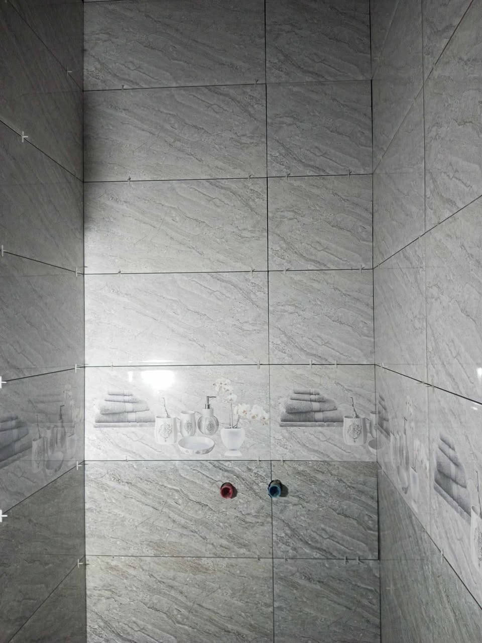 السلام عليكم اسطه سيراميك داخل كركوك تجي تشوف الشغل بعينك  السعر مناسب 
الاستفسار ***********
 واتساب مفتوح
