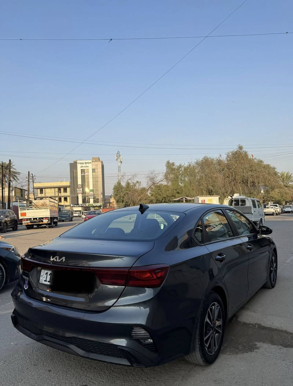 السلام عليكم كيا فورتي2023وارد الامريكي بيه فقط بارد بجاملغ ولبنيد وباقي سياره مكفوله من صبغ وتبديل ولبارد دعاميه مبدله نفس الون باسمي تحويل ثاني يوم ايرباك استيرن فقط طاك مواصفات شاشه جبيره كامره دواره رادار3انظمه للقياده مكينه كير مكفولات ماشيه18الف مكان بغداد المشتل رايده152ورقه***********
