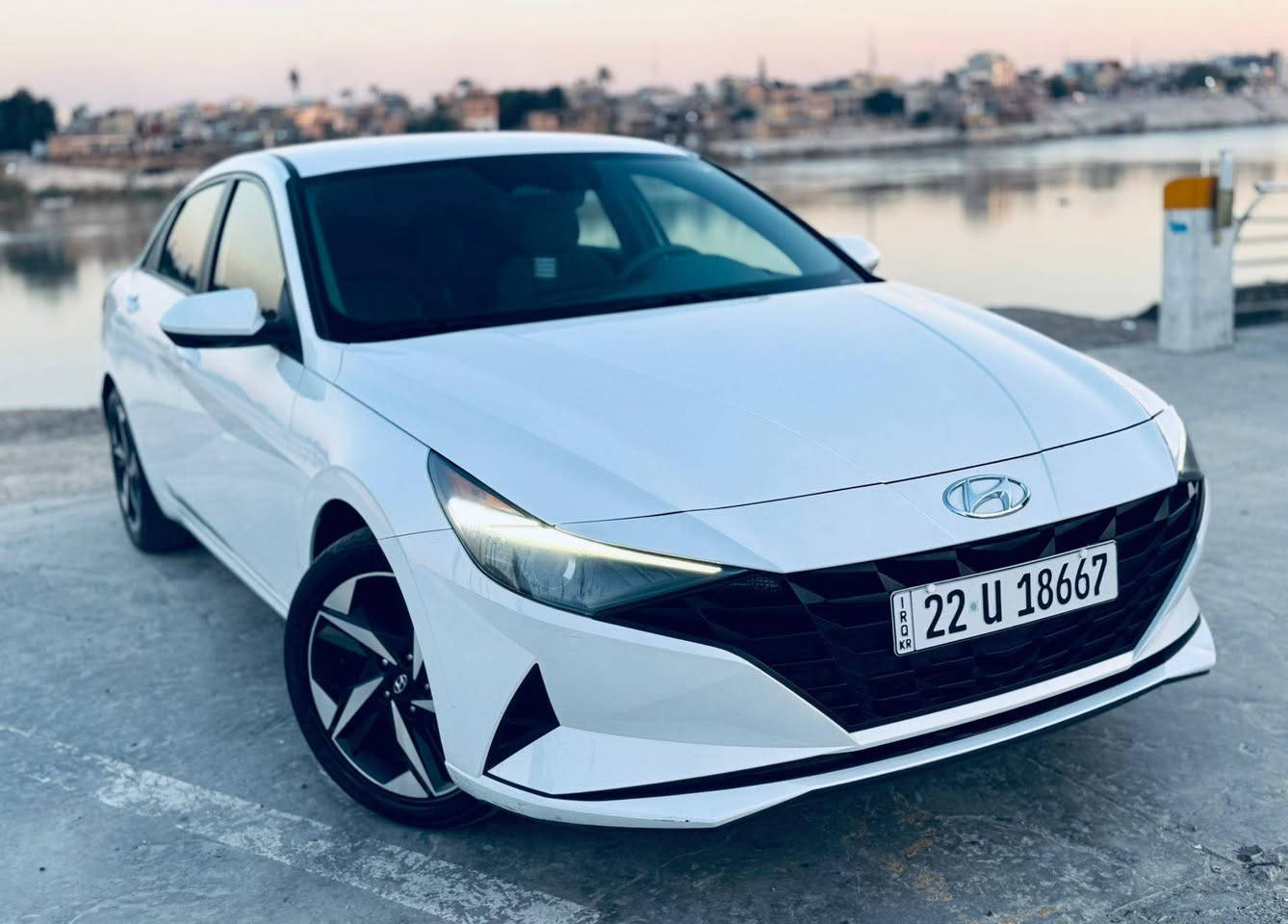 السلام عليكم 
النترا 2023 رقم اربيل بأسمي  تحويل مباشر
الحادث مرفق مع الصور بدون ايرباك جاملغ خلفي وجنطة  
المواصفات : بصمة / لايت LED / تشغيل عن بعد /  رادار امامي / رادار جانبي / شاشة كبيرة / مود درايف / محرك 2000 دوش / ويل كب / جنطة ذكية / تحكم ستيرن / كروس سرعة 
مكاني الشعب

للتواصل والاستفسار : 
***********

 #النترا #سيارات #
