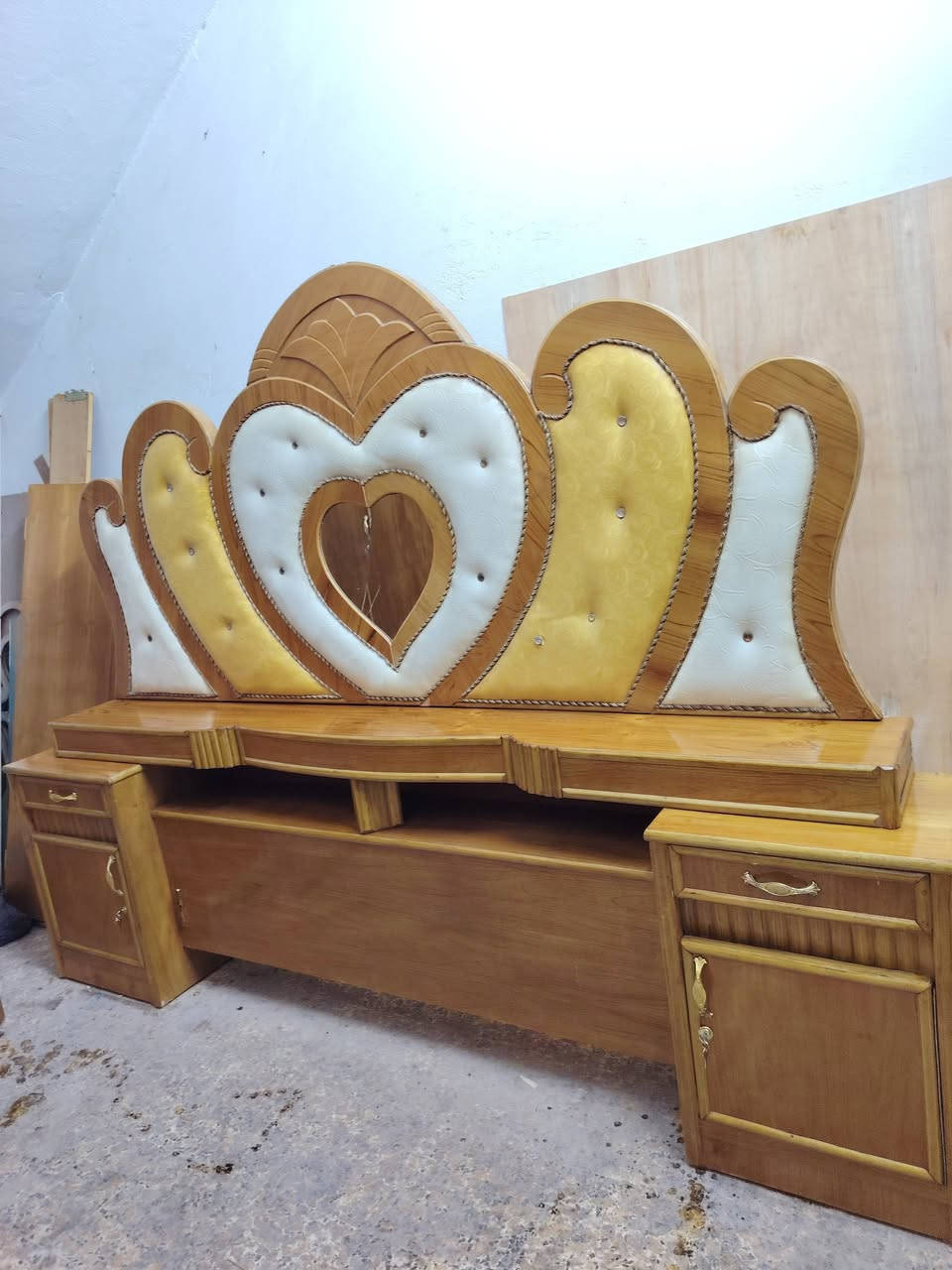 غرفه مستخدمه تزكام صاج نضافه فول مديل حديث معرض ابو عقيل ميسان حي رساله شارع ماطور قرب صيدليه حازم ***********((نشتري جميع الغرف ))
