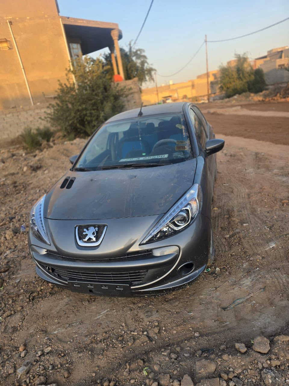 بيجو 207 فرنسي موديل 2018سياره كلش جديده  السياره نقصه بس الكهربائيات  والباقي جاهز مكينه كير تخم تاير العنوان السماوه السعر45 ***********
