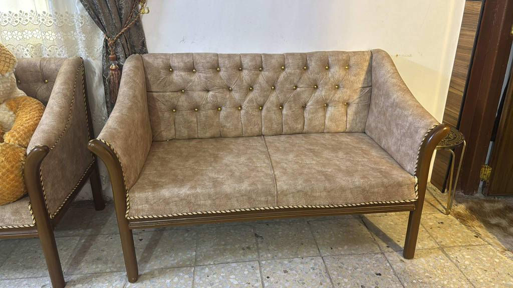 تخم 6 مقاعد نضيف جدا  مكاني بغداد العلاوي شارع 6 سعره ١٧٠ وبي مجال مستعجله ع بيعه بغداد, العراق


**إذا كنت صاحب هذا الإعلان وتريد حذفه لأي سبب، رجاءا أرسل رسالة إلى الدعم الفني**