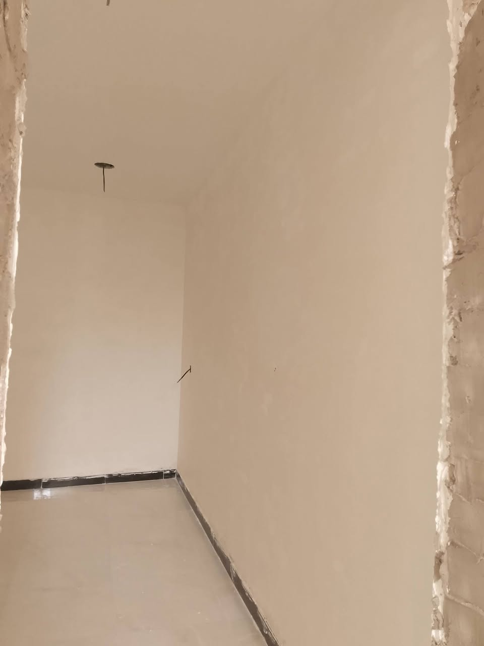 سلام عليكم خلفة  متفرق لبخ سمنت سقل وجرارةتصفيرمصاطر وتشميع داخل وخارج وجص وبورك وهاذة رقمي ***********         ***********
