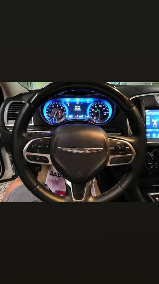 سلام عليكم اوباما موديل 2017 فول السياره فور ويل
حادثها بالصور 
رقم بغداد سعرها 175 مكاني بغداد ***********
