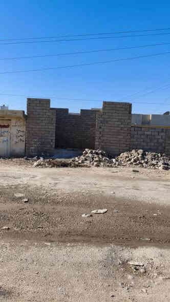 السلام عليكم 
محل للبيع في قريه شكرآ 
الشارع القديم المحل هيكل ماكمل
الطول4
العرض3
4*3
اتصل عل رقم 
***********
