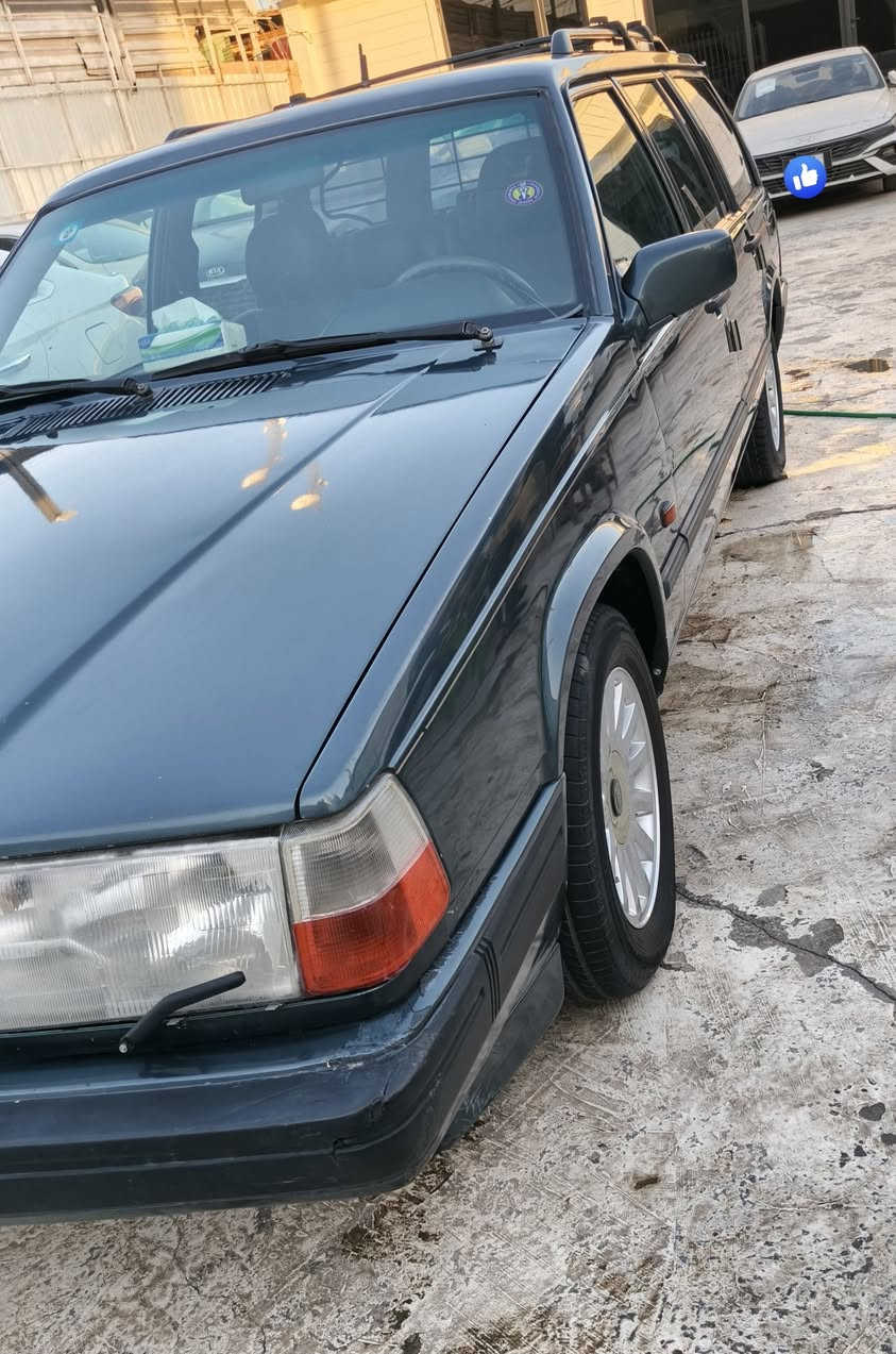 ‏سلام عليكم 
‏فالفو ستيشن موديل 1990  . حجم 740 . رقم ديالى . 
‏تعمير جديد فره كامله . مكينه العاديه مو تيربو . حداده  . كير . مكينه . تخم تاير . باتري . جديد 
‏السعر 75 وبيه مجال قليل  . مكاني نجف 
‏
‏***********
