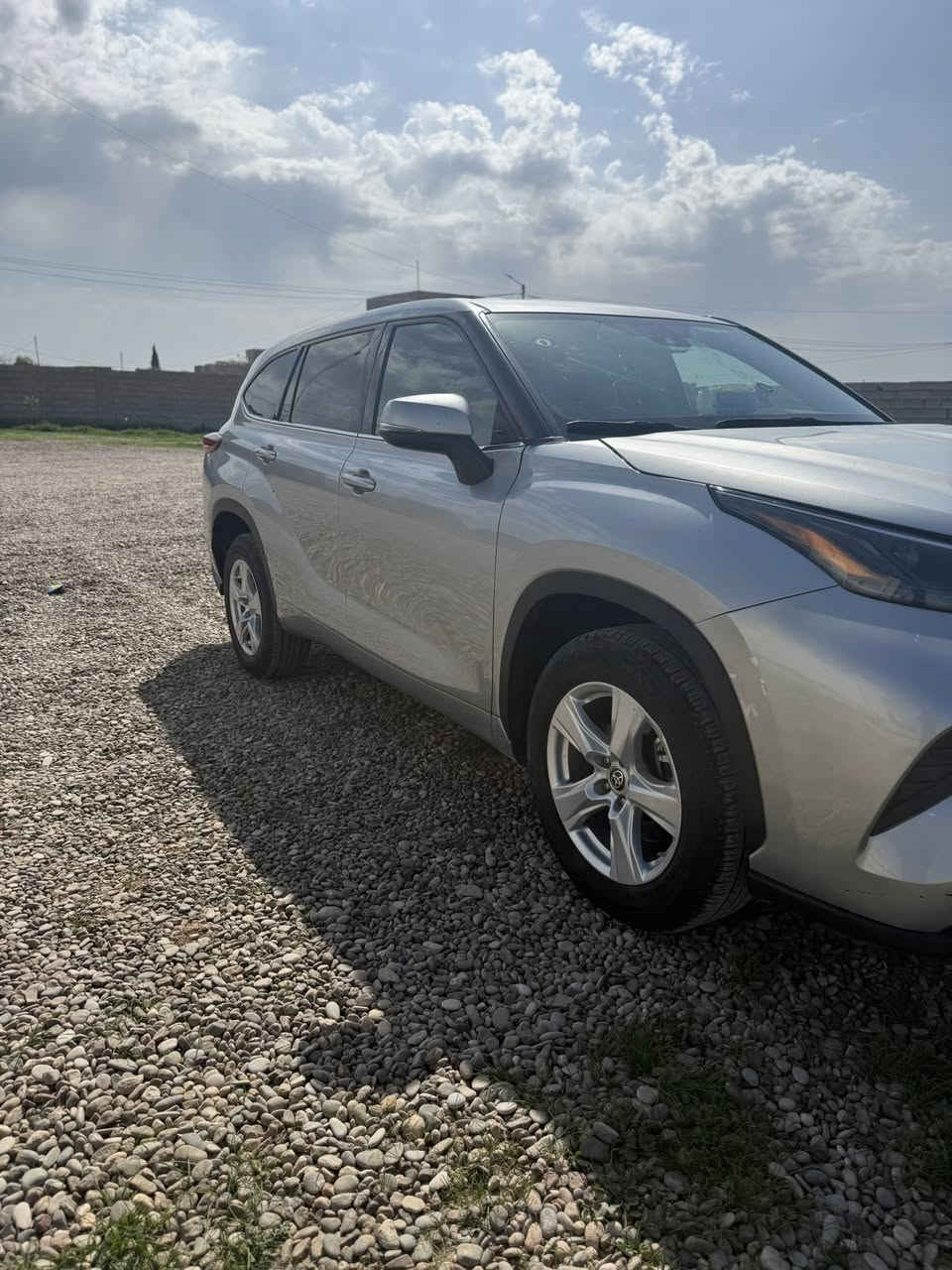 هايلندر 22 ضرر ربع جاملغق امامي صبغ بدون دواخل محرك 6 سلندر ماشيه 80 الف ميل السعر 310$
مكاني الحويجه قرى الحلوات 
***********
