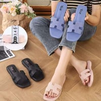 تخفيضات • قياسات ٣٦-٤١ • توصيل داخل البلد