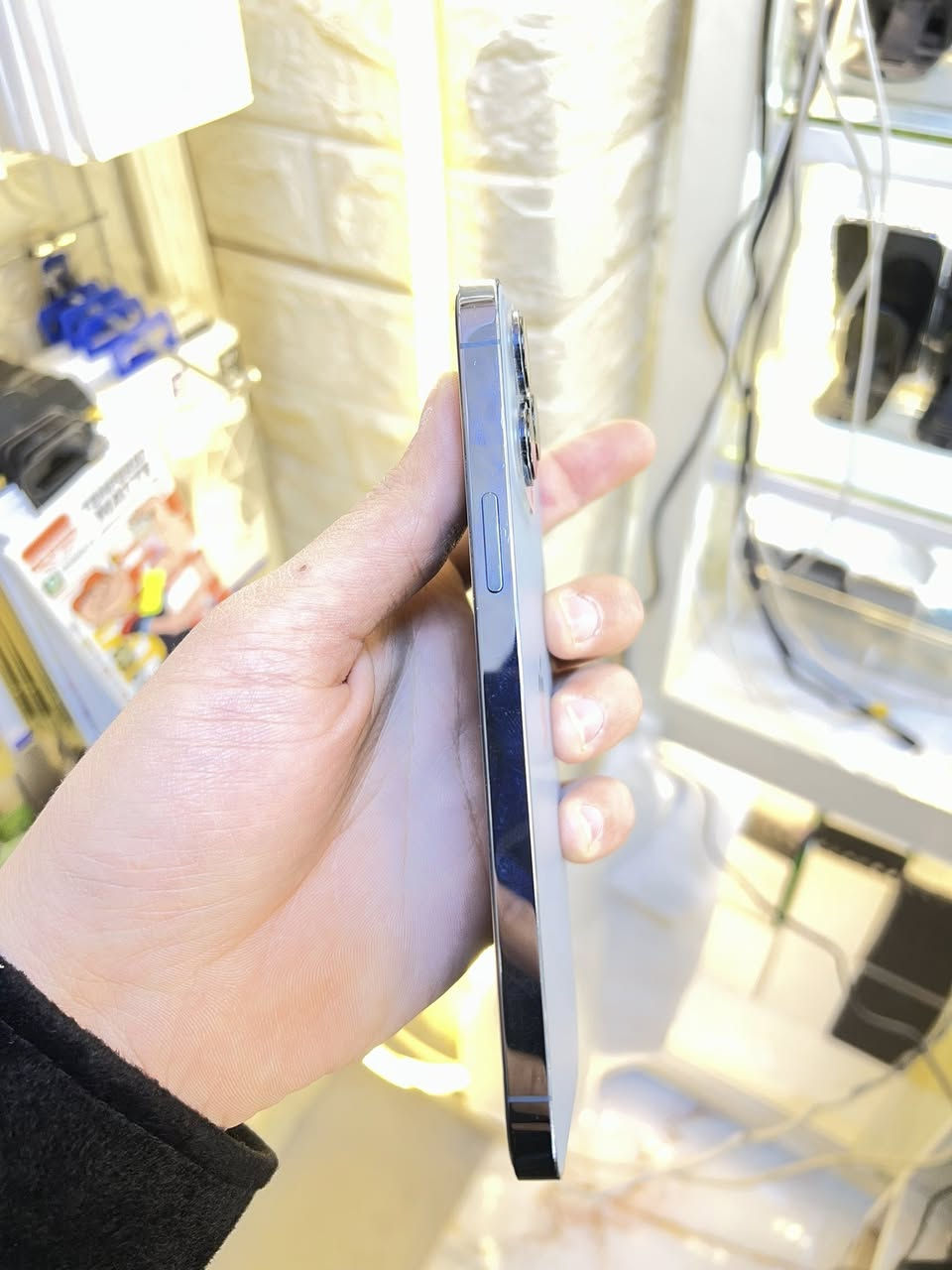 تبديل كامره فقط ❌
13 برو ماكس شرق اوسط

ذاكره 256

بطاريه 🔋77 بلادي ✅

نضافه 100

***********
