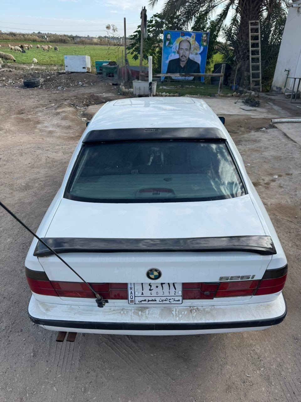 سلام عليكم بي ام ٥٢٥ اصل مكينه مسكر كير اوتو تبريد حداديه تخم تاير باتري جديد  بيه طخه بل جاملغ المامي خفيفه دبل أرباك بدل جكمجه فتحه سكتين بيع او مراوس تصال ***********
