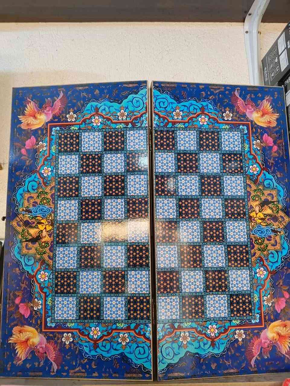 تعلن مكتبة حسين عن وصول وجبه ثانيه من طاولي جلد طاولي خشب بنسب الاسعار سعر طاولي جلد 15000الف 
وسعر طاولي خشب ب 13000الف 
العنون شارع مدرسة عشتار مجاور محطة ماي ارو نبع الفرات واتساب ***********
