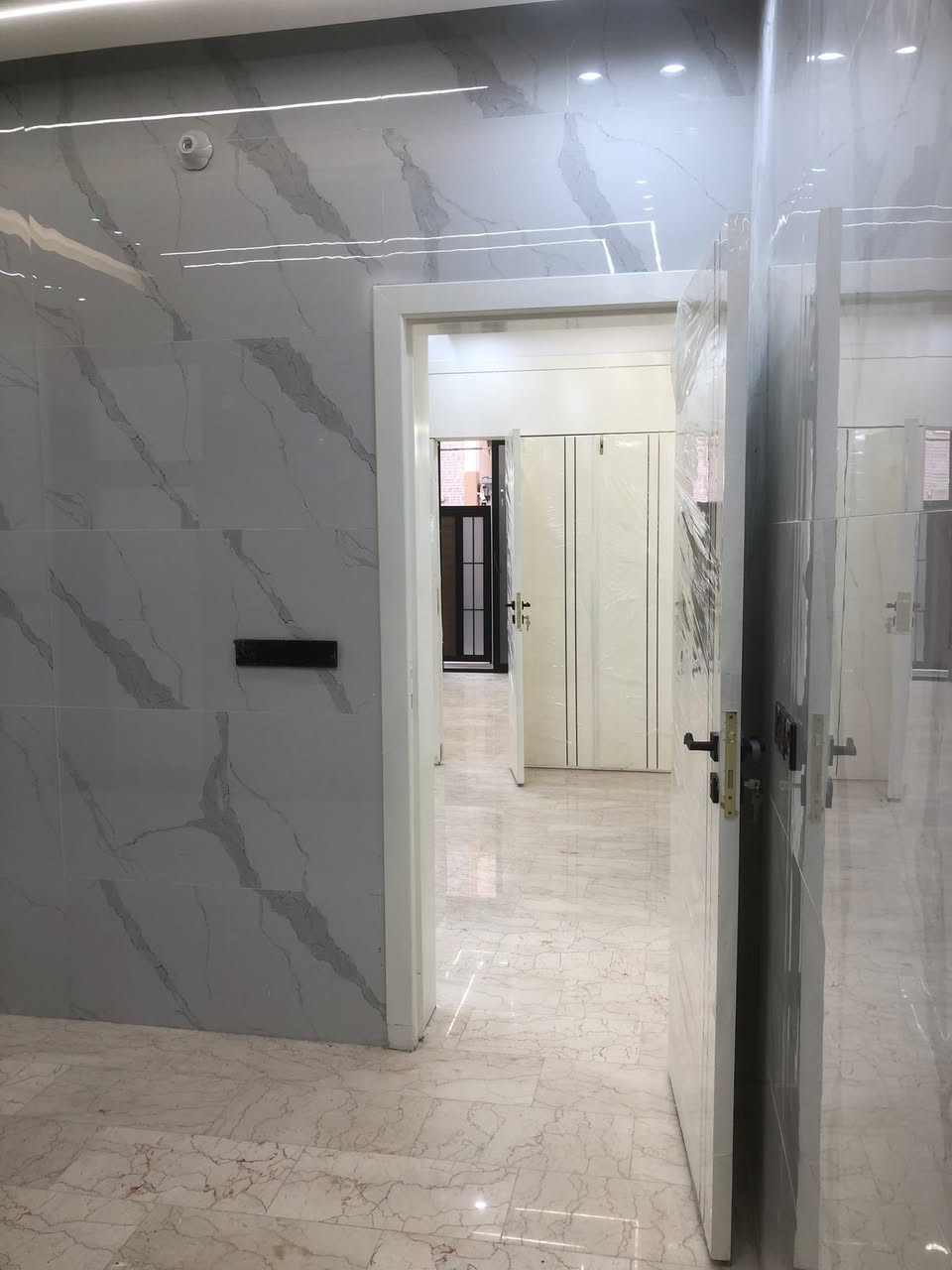 اللهم صلي ع محمد وال محمد بيت 🏠 لبيع  للبيع  لبيع  قرب المستوصف   طابقين  جديد    ٣غرف نوم      بناء درجه اوله  موقع جداا حلوه استفسار اكثر ارجو #عندك_عقار_وتريد_تعرضه_دزه_النا_ولاتشيل_هم***********اهلاارجو#متابعه الصفحة #عنوان_التميز_والثقه_والابداع اهلا وسهلا #الصفحة
