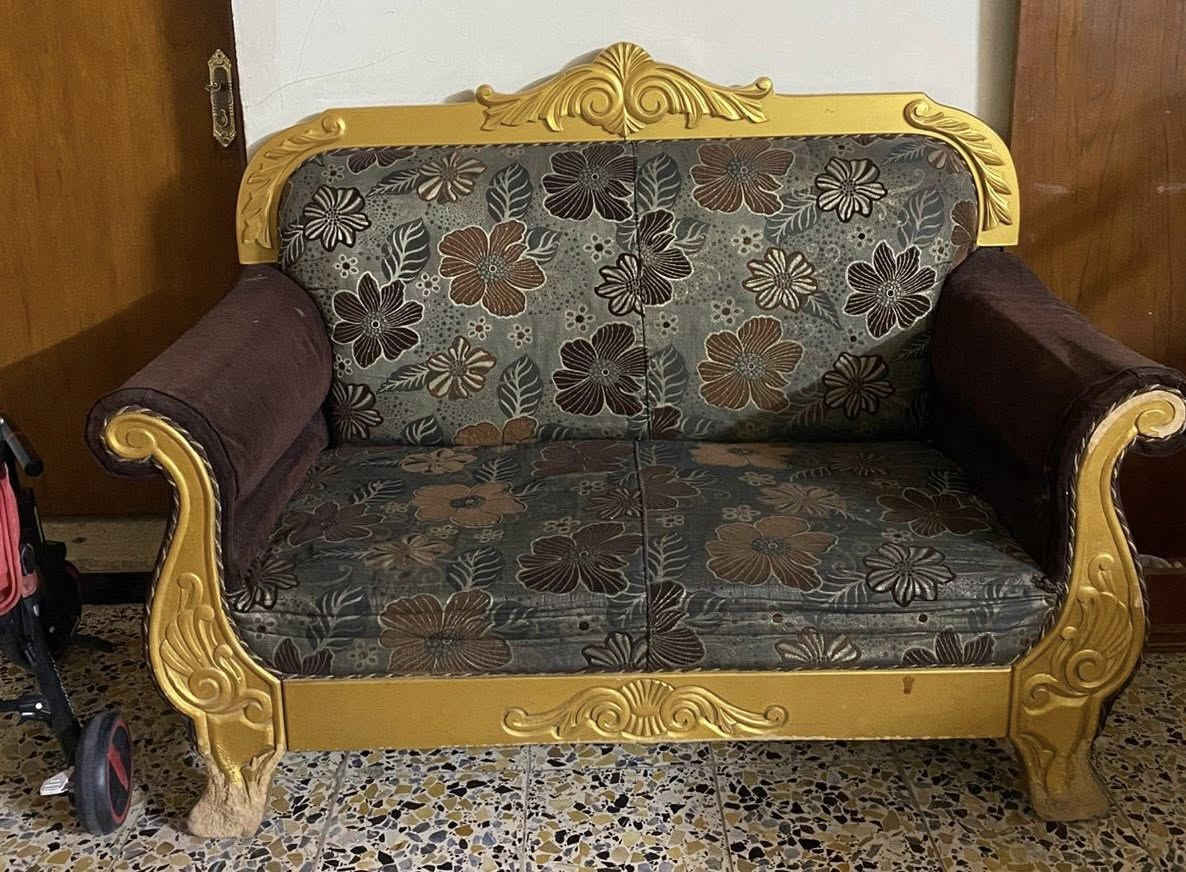 غراض للبيع قنفات 10 مقاعد
ومدفئه ديكور خشب 
مستعجله ع بيع 
اسعار مناسبه


**إذا كنت صاحب هذا الإعلان وتريد حذفه لأي سبب، رجاءا أرسل رسالة إلى الدعم الفني**