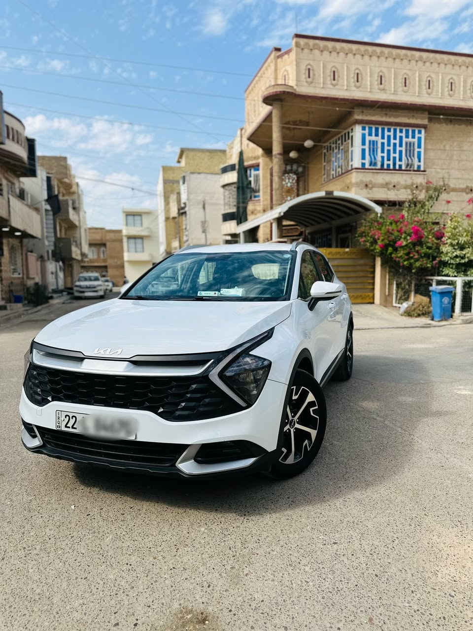 السلام عليكم
سبورتج 2024 
 رقم اربيل باسمي 
مواصفات السيارة 
بصمة تشغيل عن بعد
بصمة ابواب 
شفتات سرعه 
لدات مع زينون مع ماطور تحكم لايت
حساس خلفي امامي 
رادار جانبي
نقاط عمياء 
رادار خلفي
شاشا دجتل متصلة مع كار بلي 
شاحن تايب سي
انظمة قيادة مود درايف 
ايكو ،سبورت ،نورمال سمارت
تبريد قطعتين امامي خلفي
مري كهرباء 
اشاير بالمري
فول تحكم ستيرن 
شاشا اعطال
دبل بصمة
هاند بريك دكمة
شباك لد 
مانع انزلاق
اوتو هولد توقف ذاتي
بارك سنسر
مانع منحدرات
بلوجكتر خلفي امامي 
كاميرا خلفية 
اشارة ترحيب 
وهوايه بيها مواصفات بعد
السياره نظيفه جدا وماشيه ٣١ الف
السعر ٢١٥ وبيها مجال بسيط جداً
مكاني بغداد كاظميه 
رقمي ***********
