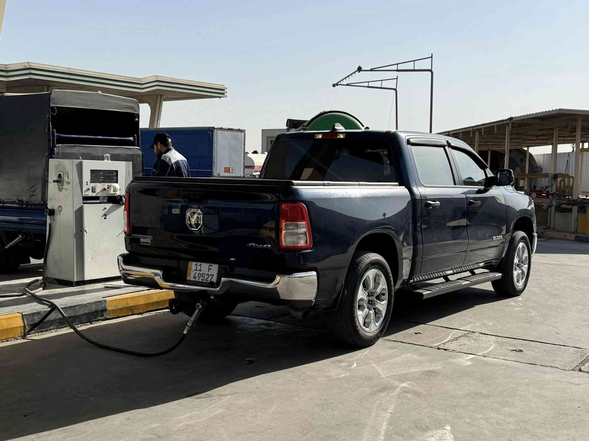 للبيع
دوج رام بك هورن 2023
رقم بغداد الجديد هزة وفحص جديدة باسمي تحويل ثاني يوم
ومدفوع الها ضريبه لحد شهر 1/2026
محرك 6 سلندر 3600 نظام تقليل صرف الوقود ايتوورك يشتغل حتى على البانزين العادي
كير بكره 8 نمر
باب طوويل بدي قصير
دبل اكسل دفع رباعي
كشنات قماش بلادي نظيفة جدا جدا
شاشه صغيره وكامرا دواره بلاديه
نظام سحب + مانع انزلاق + بصمة تشغيل + هاند بريك بصمة كهرباء + تحكمات ستيرن فول + بلوتوث
هوك سحب خلفي
ويل كب بلادي حجم 20 تخم تاير جديد
الاضافات
منظومة غاز شغل معمل الدوره وخزان 80 لتر يمشيك 450 كيلو بلداخل يعني تريدها غاز تريد بانزين
ترفيعه اماميه 2.5 انج
غطاء بدي نوع ثقيل يتحمل حتى تصعد فوكاه
دوسات جانبيه
كامرات تصوير حوادث لا سامح الله (( داش كام )) امامي + خلفي
صدر امامي + خلفي + كير + محرك + كهربائيات + تدفئة وتبريد+ ايرباكات كلها مكفوله و ع البلاد مملعوب بيها ابد
حادث امريكا جاملغ وبنيد جهة السايق
وبيها بلعراق طخة بسيطه بلجاملغ عكس السايق
يعني صبغ جاملغين ونص البنيد فقط والباقي مكفول من كل شي
ماشيه 50 الف كيلو فقط
السعر $ 265 وبي مجال بسيط
مكاني بغداد
للاتصال ***********
