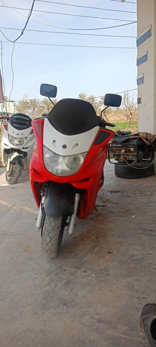 سلام عليكم 
ماجسته دبل رون كله شغال 
اوراق كامله نكره سلف 
باتري جديد السعر 550وبيه مجال  التفاصيل اكثر اتصل
رقم الهاتف *********** بي واتساب
