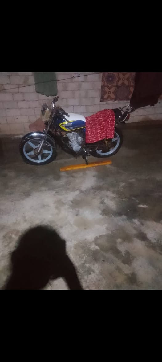 السلام عليكم دراجه للبيع 2019 كلك سعر 250 وبي مجال بسيط *********** يريد يتصل مكان شم
