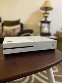 X box one s 500g  اكس بوكس وان اس  لوك ستيكر غير مفتوح ولا مصلح   كامل...