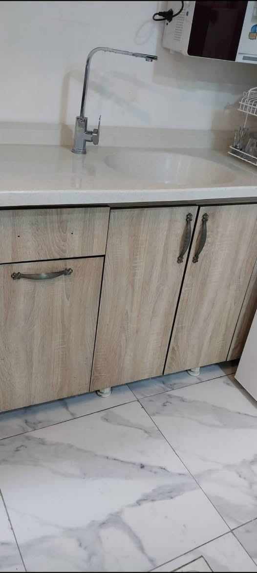 كاونتر ٣ أمتار خشب مع سنك متر ونص و حوض حجر للستفسار راسلونة على الخاص السعر ٣٥٠ و بي مجال العنوان الشرطة الخامسة.


**إذا كنت صاحب هذا الإعلان وتريد حذفه لأي سبب، رجاءا أرسل رسالة إلى الدعم الفني**