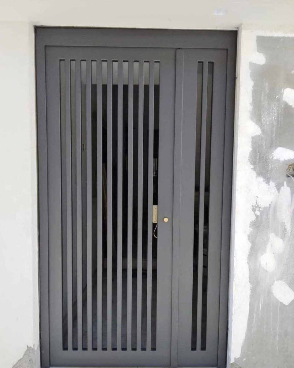 حدادة ابواب وشبابيك
لكافه الاعمال الحداداية أبواب _شبابيك _كتائب _محجرات _ ابواب رئيسيه _كرفانات_ سندويج بنل. عمل بيوت جاهزة __وكافة انواع الحدادة انسب الاسعار 
 الموصل صناعة الكرامة حي الكرامة
***********  /  ***********
